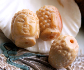 1 Large Carved Prayer-Bead: Buddha - Xiu Jade - ca 19x15 mm - HZ