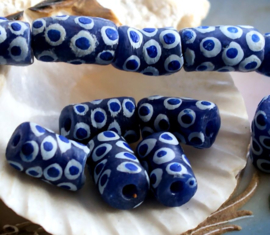 set/3 Krobo TRADE BEADS - Handelskralen uit Ghana - Glas - ca 14x9 mm - Donkerblauw Kobalt Blauw Wit