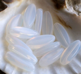 set/10 Beads: CZECH GLASS - Oval - 15 mm - White Opal