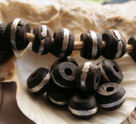 set/2 Handmade TUAREG beads: Ebony with Metal - 3 Sizes - Black Silver