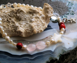 C&G Pearl Bracelet: real Freshwater Pearls with Topaz, Rose Quartz & Coral - 21 cm