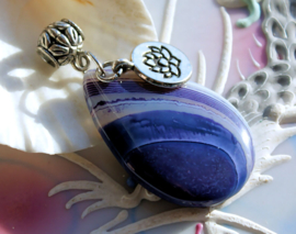 C&G Pendant: Striped Agate with Lotus charm - shades of Purple