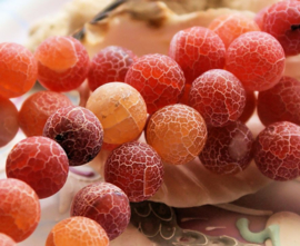 set/4 beads: Dragon Scale Agate - Round - 12 mm - Frost - Orange Cream colours