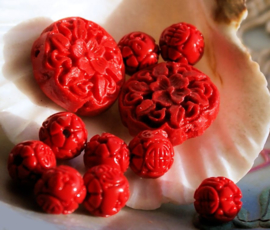 Resin Cinnabar Beads: Peony - 18 mm or Round 8 mm - Red