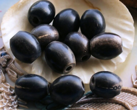 HORN:  set/4 Beads - Egg Shaped - approx 12x10 mm - Black