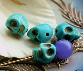 set/4 Beads: SKULL Howlite - 13x10 mm - Turquoise Colour