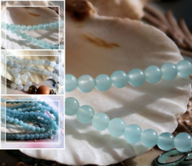 set/10 beads: Aquamarine Quartz - Round or Faceted - >4 mm - Light Blue