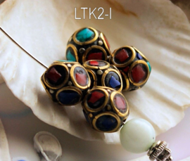 1 handgemaakte Tibetaanse Kraal: Koper met echt Lapis Lazuli en/of Turquoise & Koraal  - div. opties LTK2