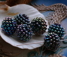 set/5 Berry Beads: 16x14 mm - Peacock Black Iridescent Opaque