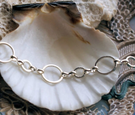 Circles 6+10 mm Chain: Base for Necklace/Bracelet - per 20 cm - Silver Tone