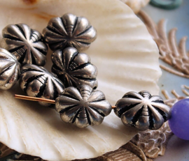 set/6 Beads: Star Flower - 14x11 mm - Dark Antique Silver Tone Metal Look