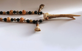 C&G Ritueel Collier: the Priest(ess) - Antler Teeth Skulls Gemstones