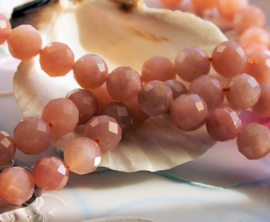 set/5 beads: beautiful pink Sunstone (Moonstone) -  Round Faceted - 8,2 mm