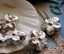 set/5 Large Beads: Flower Daisy - 15 mm - Antique Silver Tone Metal Look