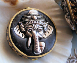 1 Prayerbead from Nepal: Ganesh - 29 mm - Black with Silver/Brass