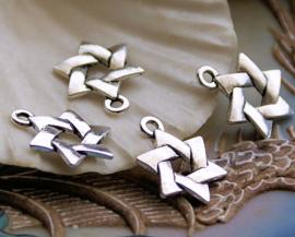 set/4 Charms: Magic Hexagram - 17x13 mm - Antique Silver Tone