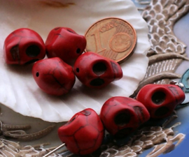 set/4 Beads: SKULL Howlite - 13x10 mm - Coral Red Colour