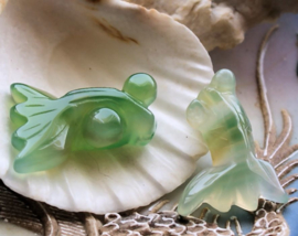 Pendant/Bead: Agate Goldfish - 27-29 mm - Green