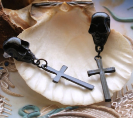 Pair of Earrings: Skull & Cross - Black - 47 mm long - Coated Metal