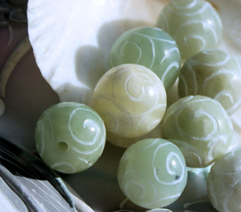 1 large Tibetan Prayerbead - Carved JADE -  Round - 13,5 mm - Pale Green