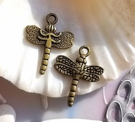 1 Charm: Dragonfly - 20x16 mm - Antique Silver or Bronze tone metal