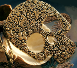Large Pendant+Necklace: Flower Sugar Skull - Antique Gold Tone - 74 mm + 67 cm