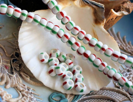 set/20 ANTIQUE Trade Beads: Africa Bohemia - approx 6 mm - White Red Green