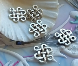 set/2 Dividers/Earring Chandeliers: Celtic/Chinese Knot - 17 mm - DQ Silver tone