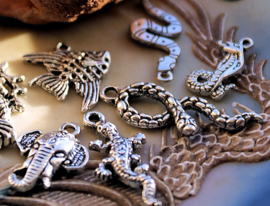 set/7 Charms/Pendants: Dragon & Snakes + More - MIX - 18-41 mm - Antique Silver Tone