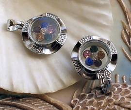 1 Tibetan Lucky Charm: Flower Compass with Rhinestones - 23 mm