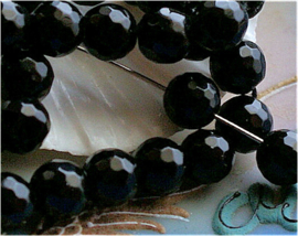 set/5 beads: Onyx Agate - Round Faceted - 7,8 mm - Black