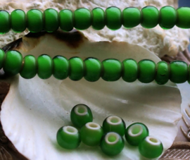 set/13 ANTIQUE TRADE BEADS: Africa Europe - White Heart - 7 mm - Green