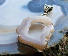 Pendant: Agate Geode Druze - SP - 64-66 mm - Opal Gray