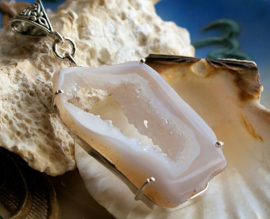 Pendant: Agate Geode Druze - SP - 64-66 mm - Opal Gray