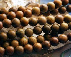 set/15 beads: Sandalwood - 8 mm