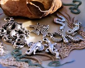 set/7 Charms/Pendants: Dragon & Snakes + More - MIX - 18-41 mm - Antique Silver Tone