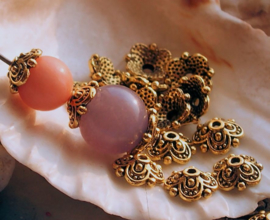 set/10 Bead Caps: Bali Style with Dots - 8 mm - Antiek Brass/Gold Copper Silver or Bronze tone