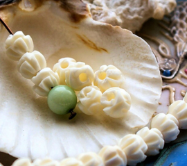 set/3 Yak-bone Prayer-Beads from Tibet - LOTUS - 8x7 mm - Off White