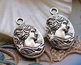 set/2 Charms: Cameo - 29x17 mm - Antique Silver Tone