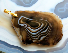 Large Pendant: Agate Disc - 79 mm - Brown & White - Semi Transparant