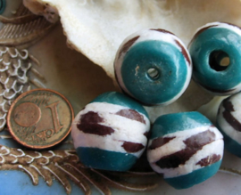 set/2 Grote Krobo TRADE BEADS - Handelskralen uit Ghana - Glas - ca 18 mm - Petrol