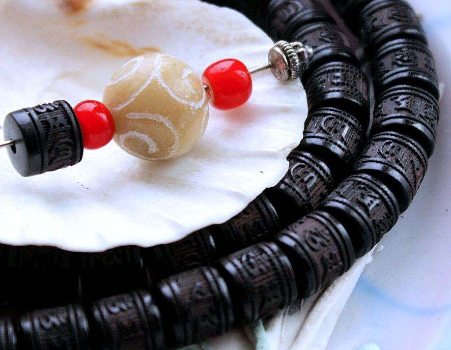 Set/5 Sandalwood Mantra beads - 8 mm tube