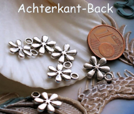 set/4 Charms: Flower with Star - 13 mm - Antique Silver Tone