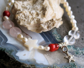 C&G Pearl Bracelet: real Freshwater Pearls with Topaz, Rose Quartz & Coral - 21 cm