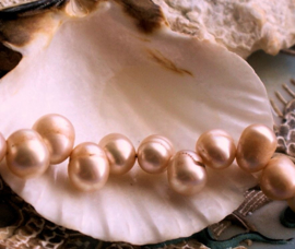 set/10 beads: large Freshwater Pearls - approx 9x7 mm - Cream Pink