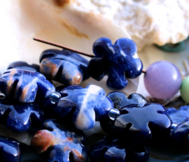 1 bead: FLOWER - 14 mm - beautiful Sodalite - Indigo-Blue
