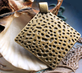 Great Hammered Pendant - 58 mm - Bronze Tone