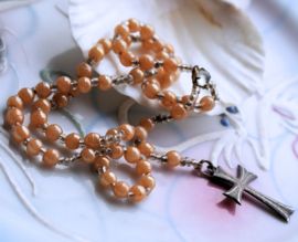 Vintage Finger-Rosary - Salmonpink faux pearls