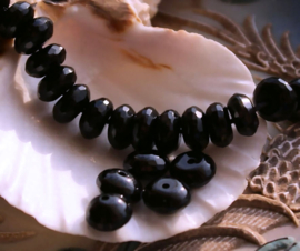 set/8 beads: Onyx Agate - Disc Faceted - 8x4,6 mm - Black