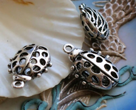 1 Charm: 3-D Ladybug - 23x16x9 mm - Antique Silver Tone